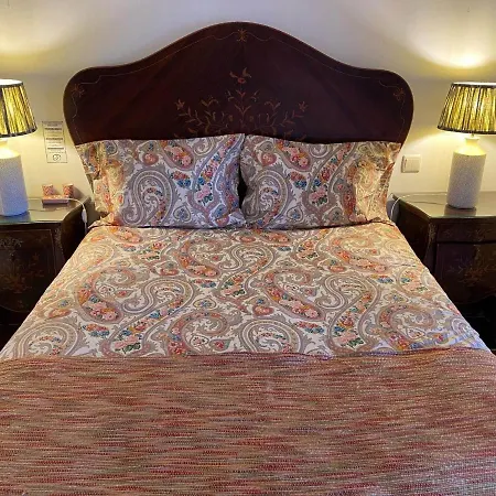 Charm Azenha Dobidos Farm *