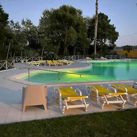 Charm Azenha Dobidos Farm * Olho Marinho