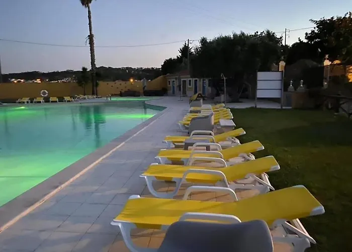 Charm Azenha Dobidos Farm 农家乐 Olho Marinho